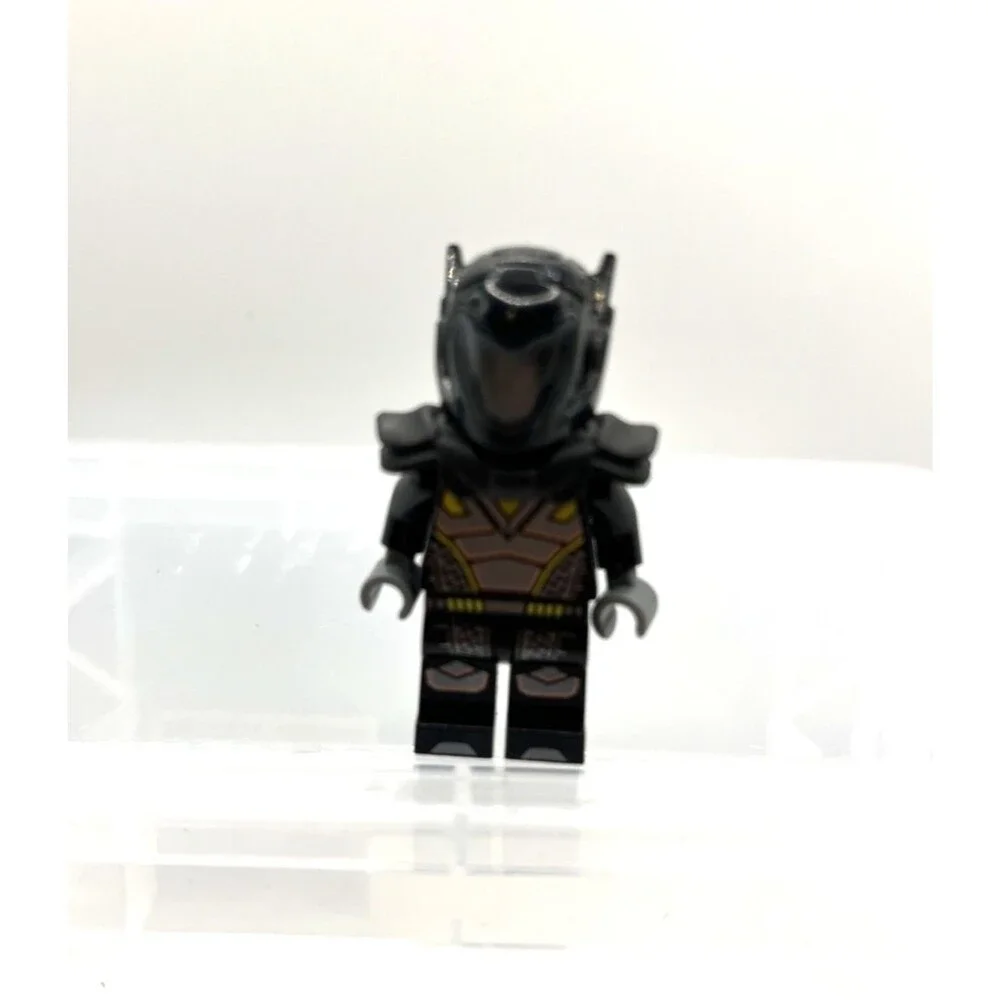 LEGO Galactic Bounty Hunter minifigure CMF Collectible Series 19 71025